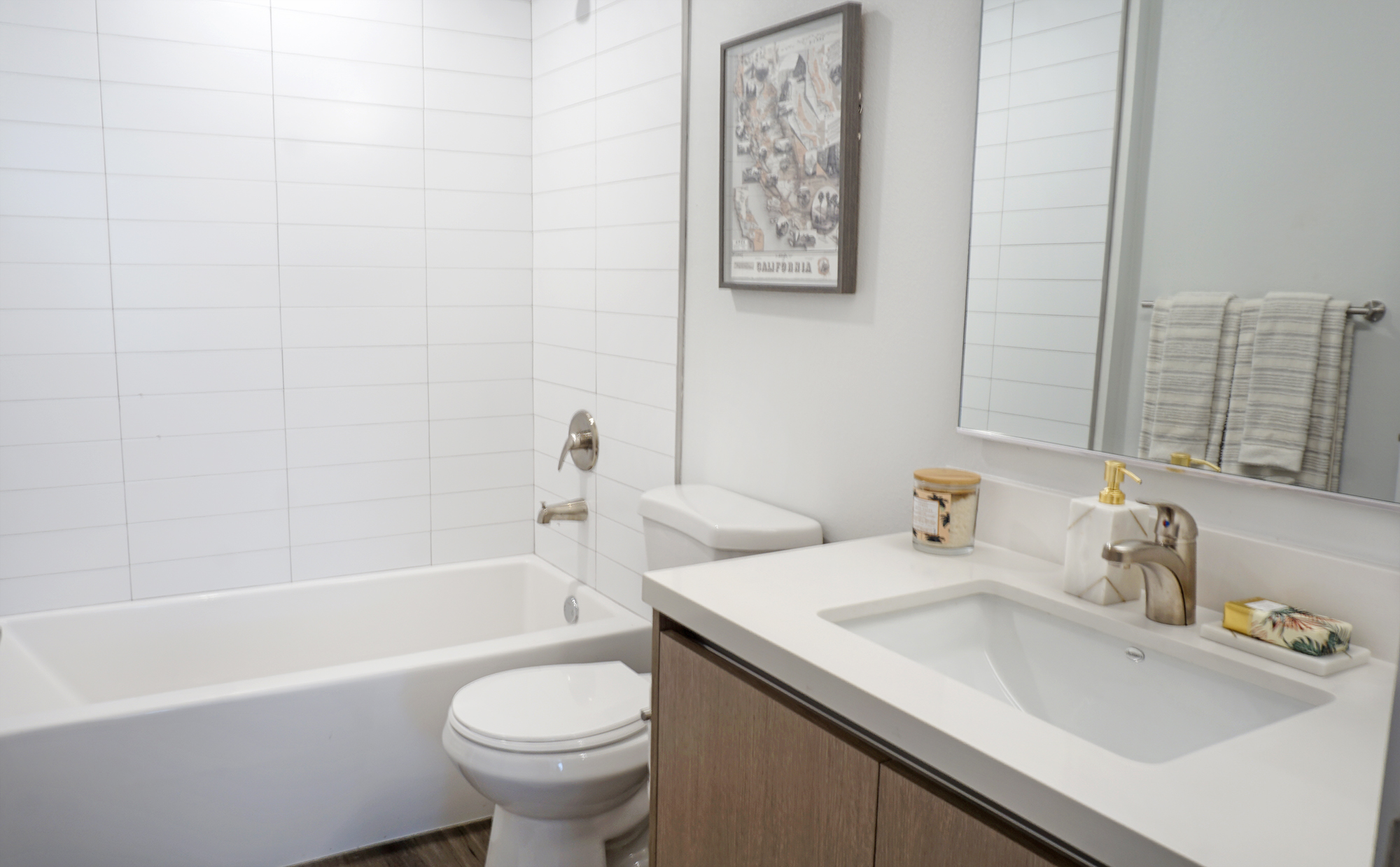 385507Bathroom